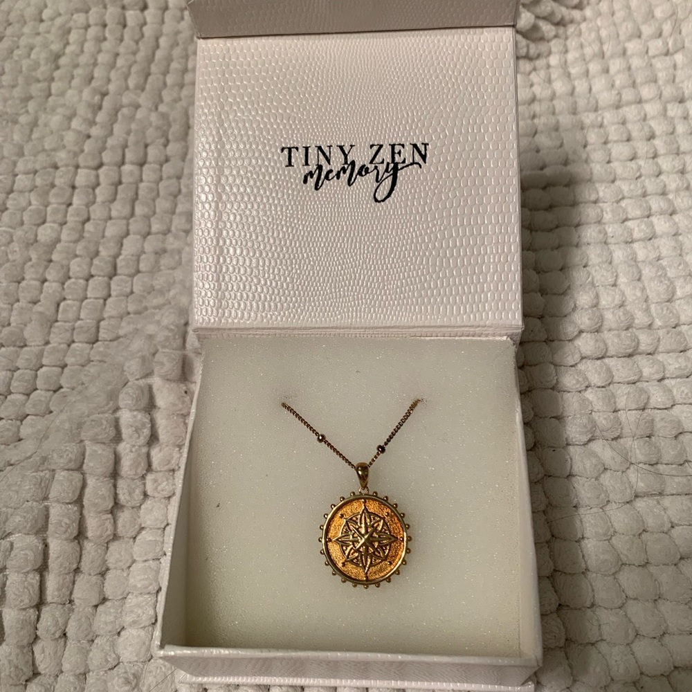 Kaitlin Hargreaves x Tiny Zen Memory Guidance Compass Mandela Necklace
